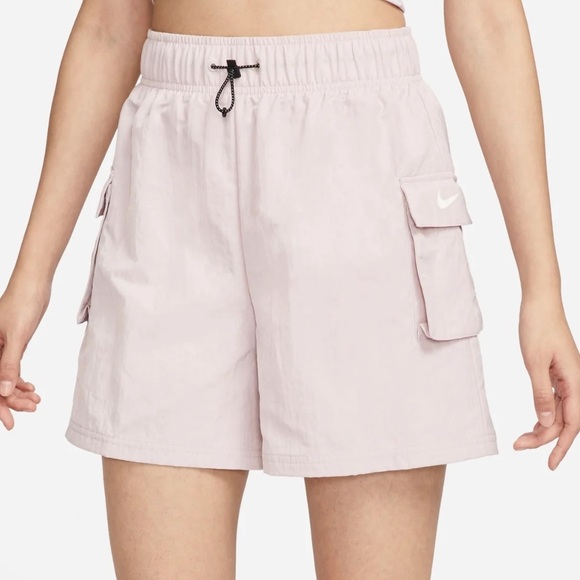 Nike Pants - NWT! Women’s Nike loose fit high rise lined pocket shorts light pink Small